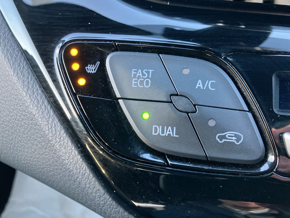 Used Toyota C-HR 2019 for sale - 76750086: Photo 28