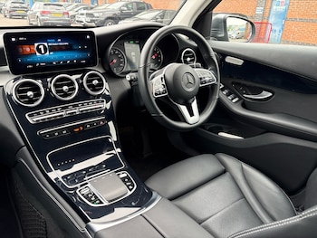 Used Mercedes-Benz GLC 2019 for sale - 75843871: Photo