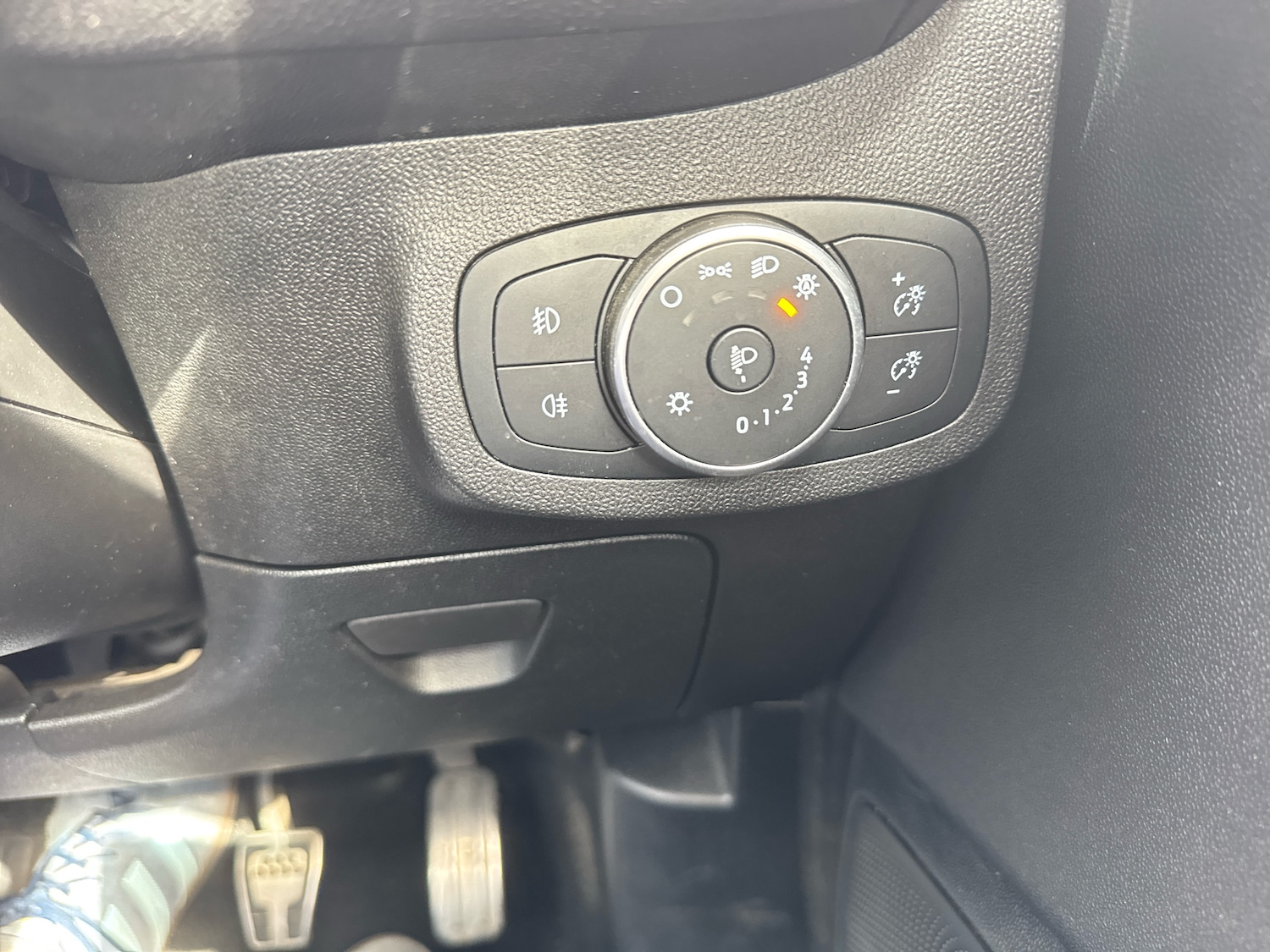 Used Ford Fiesta 2018 for sale - 76390102: Photo 16