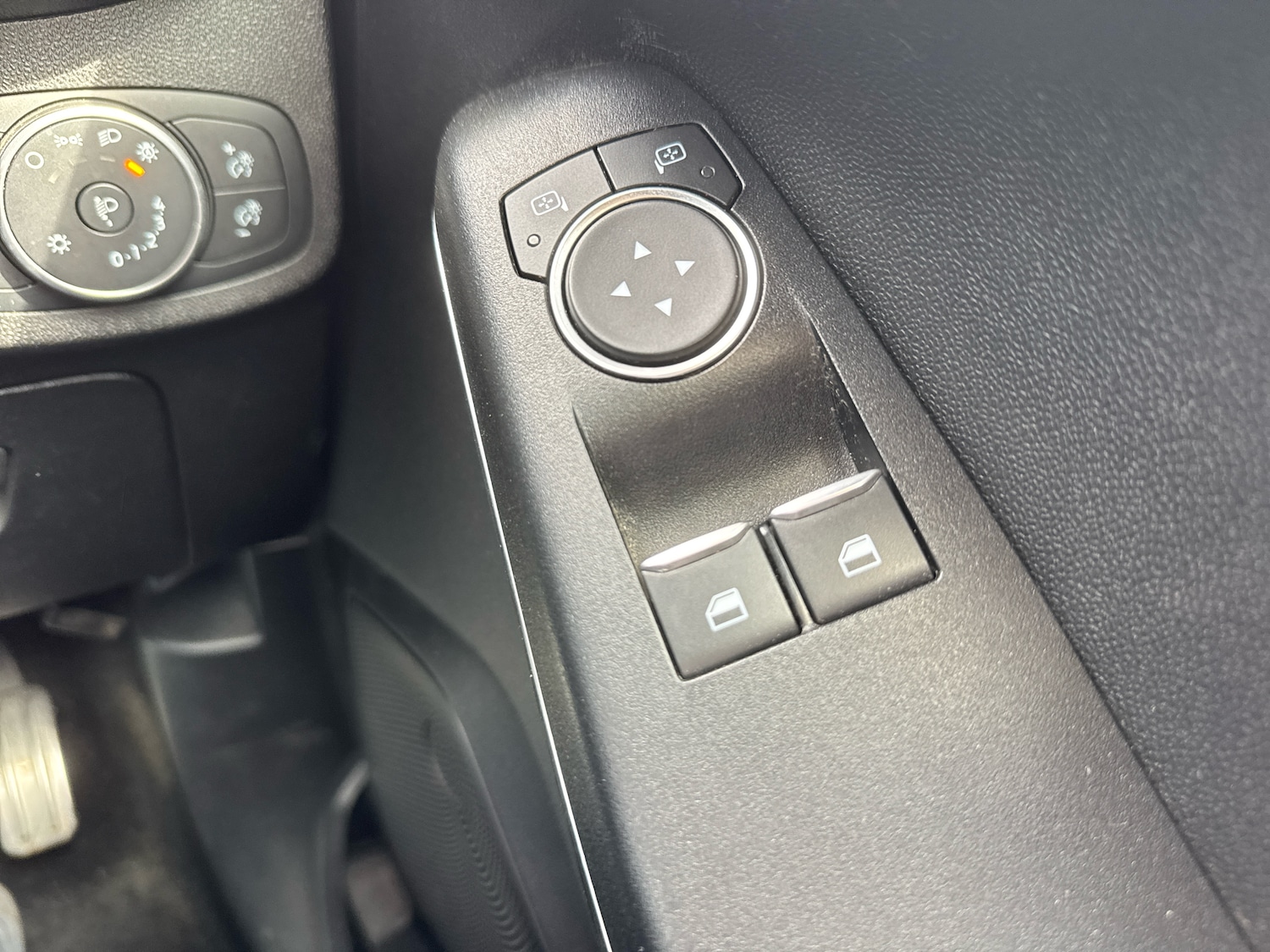 Used Ford Fiesta 2018 for sale - 76390102: Photo 17