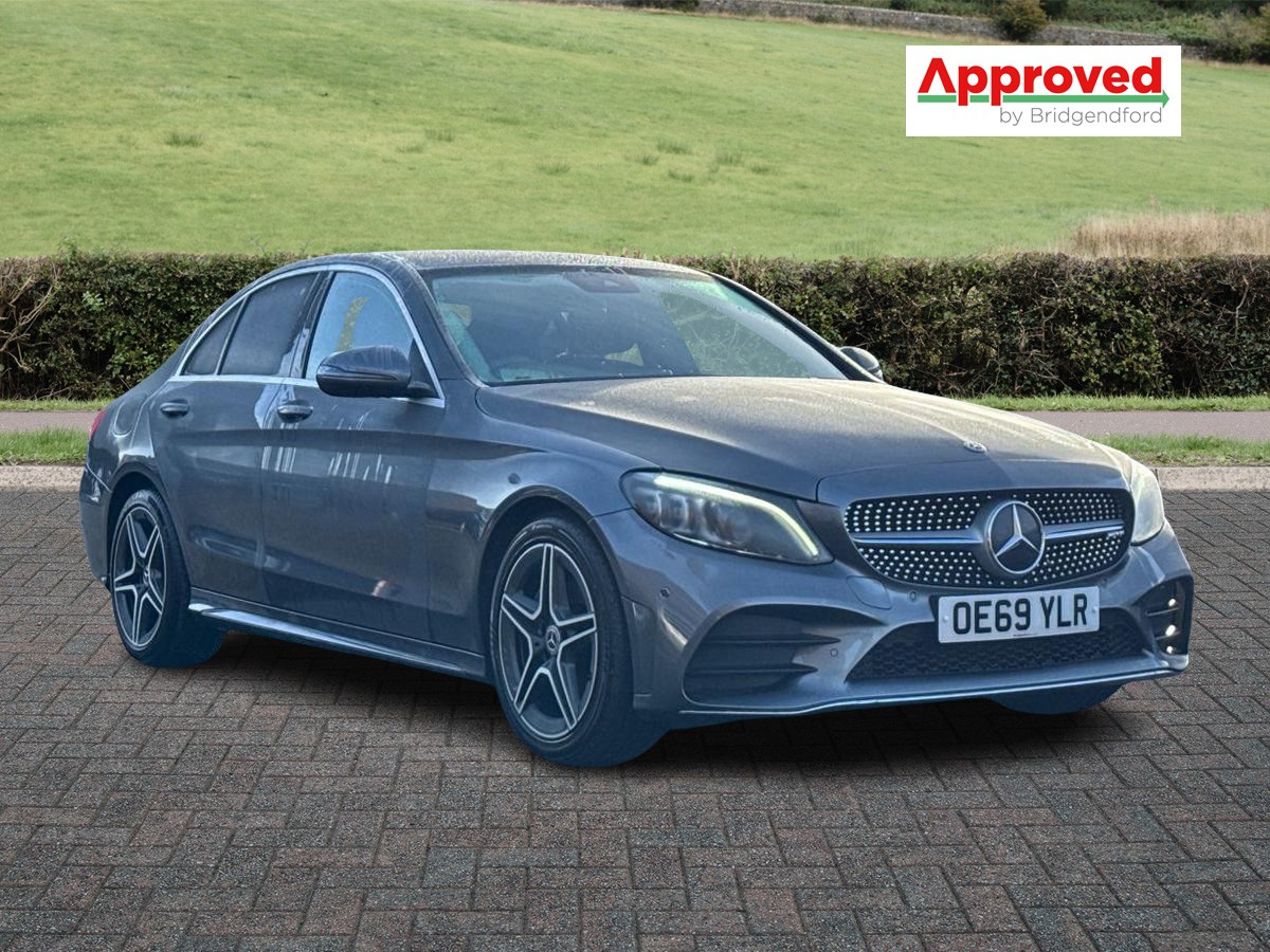 Used Mercedes-Benz C Class 2020 for sale - 76921885: Photo 1