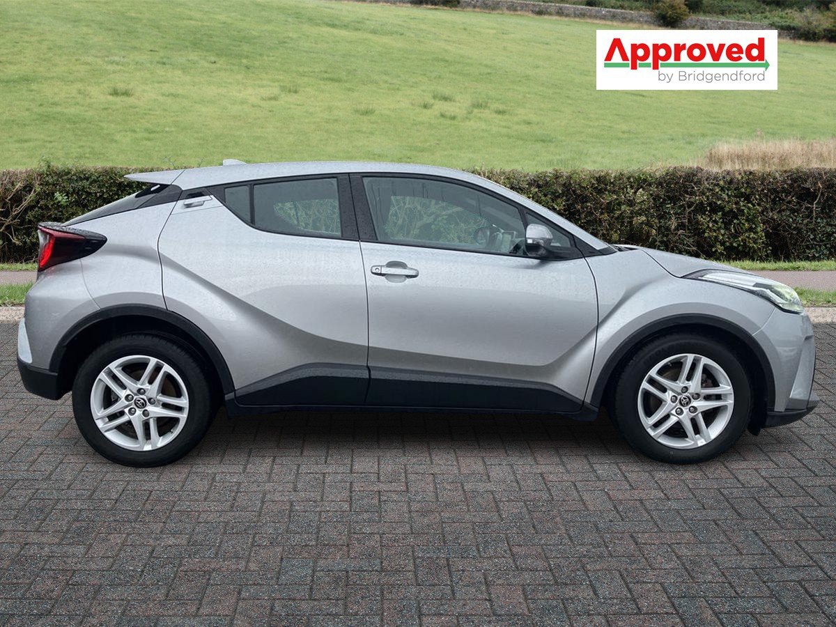Used Toyota C-HR 2022 for sale - 77232268: Photo 2