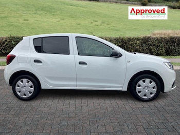 Used Dacia Sandero 2019 for sale - 76404748: Photo