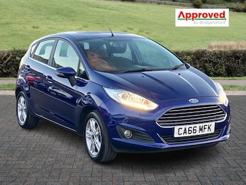 2017 - 1.25 82 Zetec 5dr