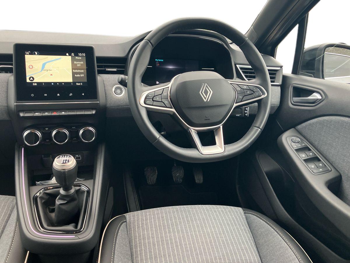 Used Renault Clio 2024 for sale - 76434656: Photo 17