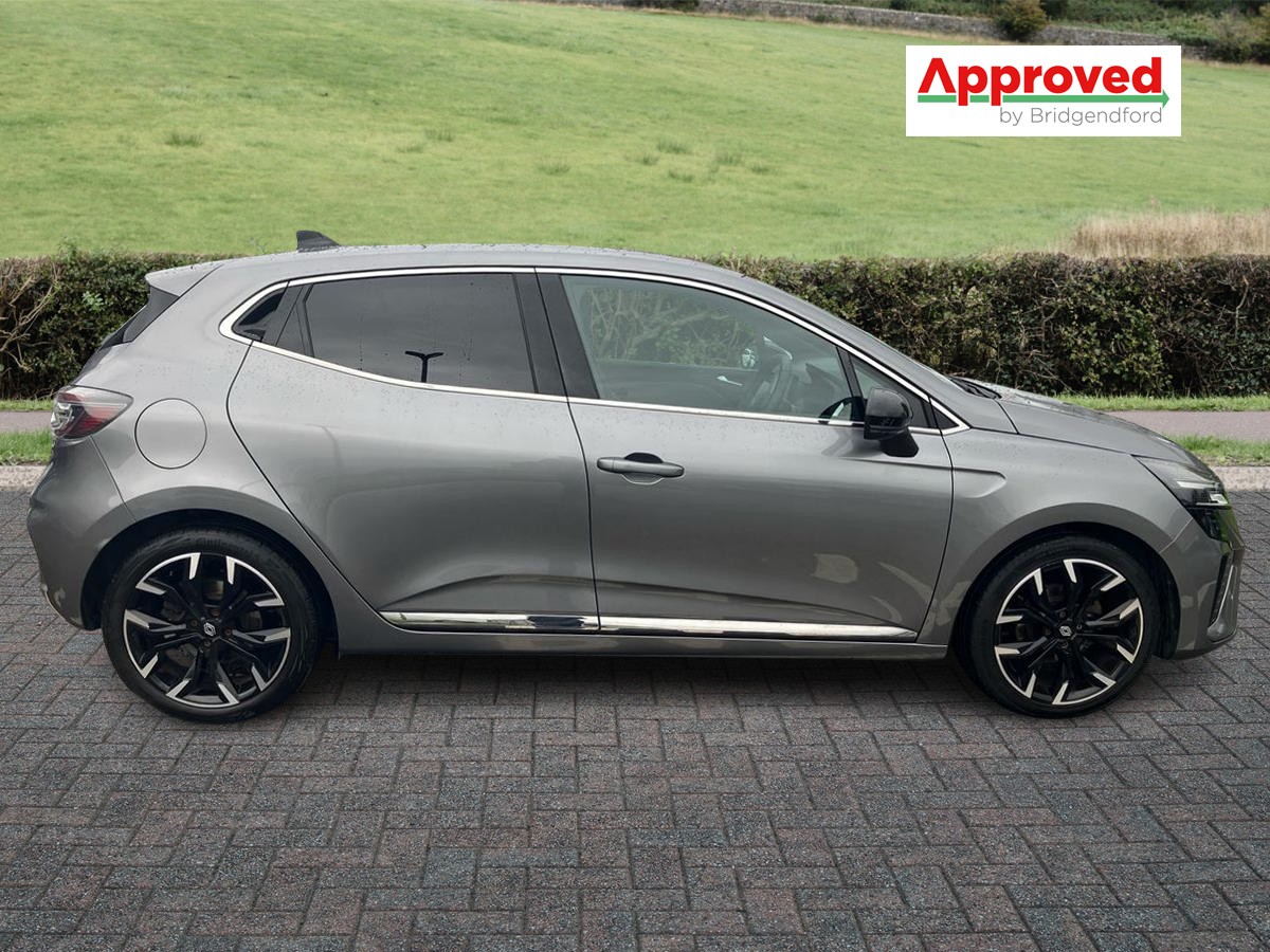 Used Renault Clio 2024 for sale - 76434656: Photo 2