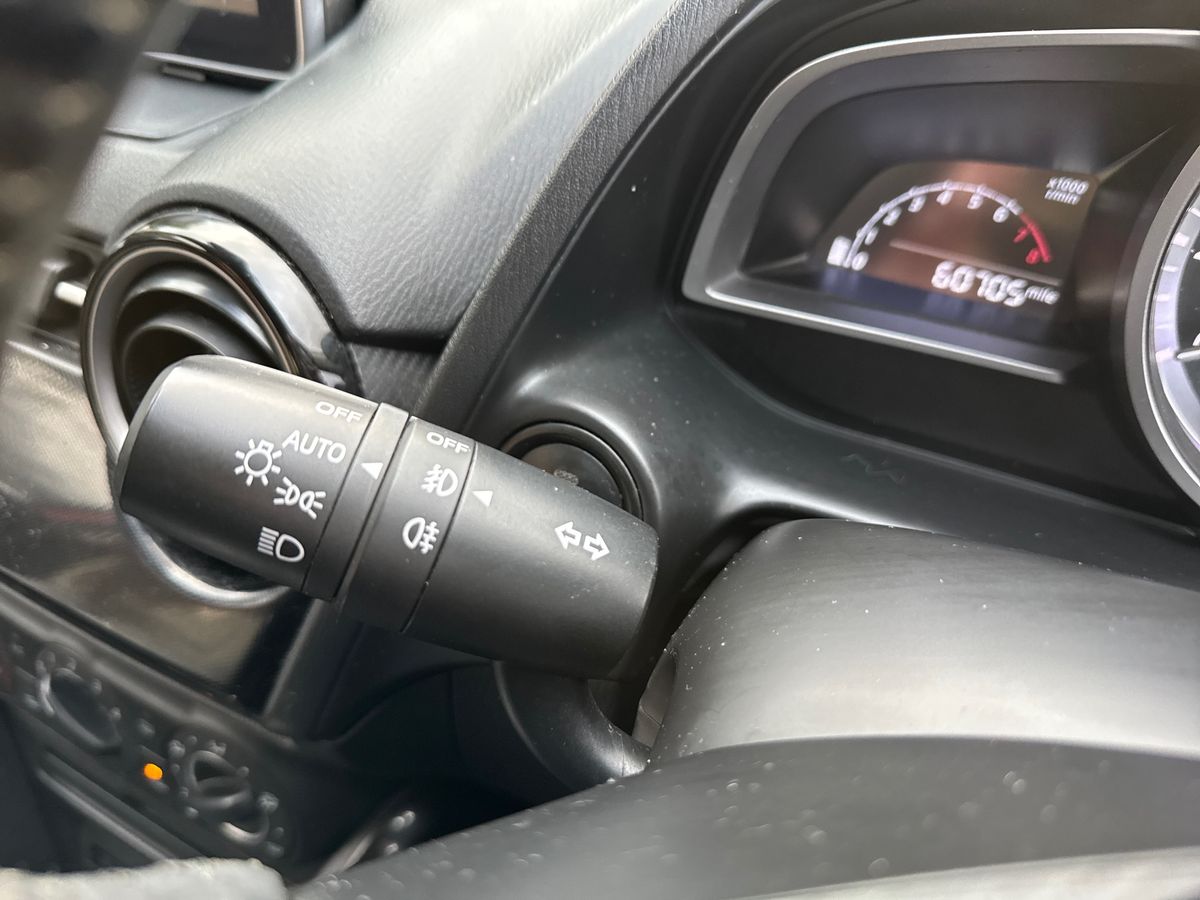 Used Mazda Mazda2 2015 for sale - 76704322: Photo 32