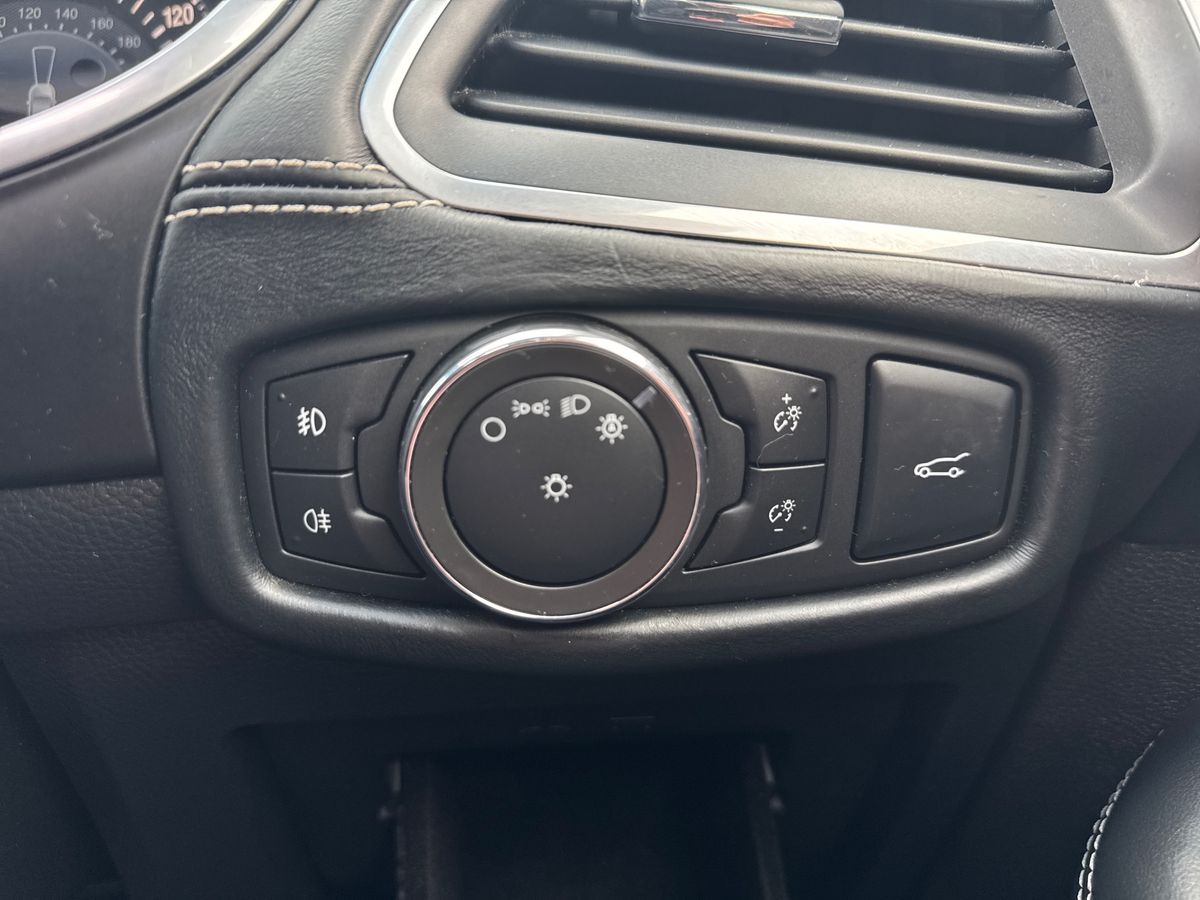 Used Ford Edge 2017 for sale - 78152521: Photo 30