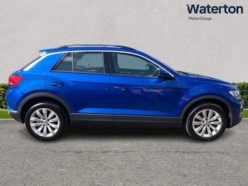 Used Volkswagen T-Roc 2019 for sale - 78929191: Photo
