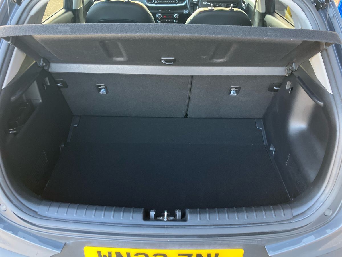 Used Kia Stonic 2022 for sale - 77988364: Photo 25