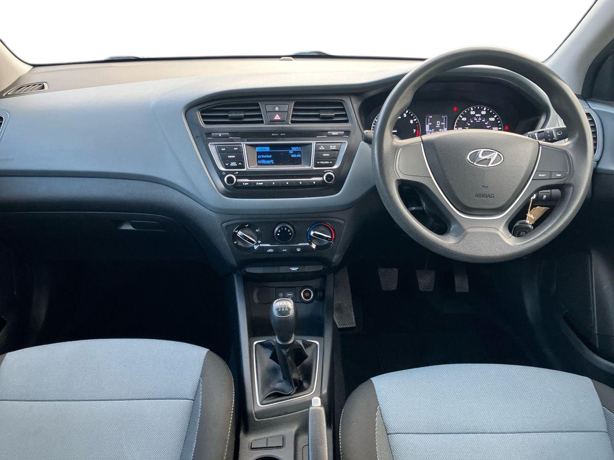 Used Hyundai i20 2016 for sale - 77988340: Photo 16