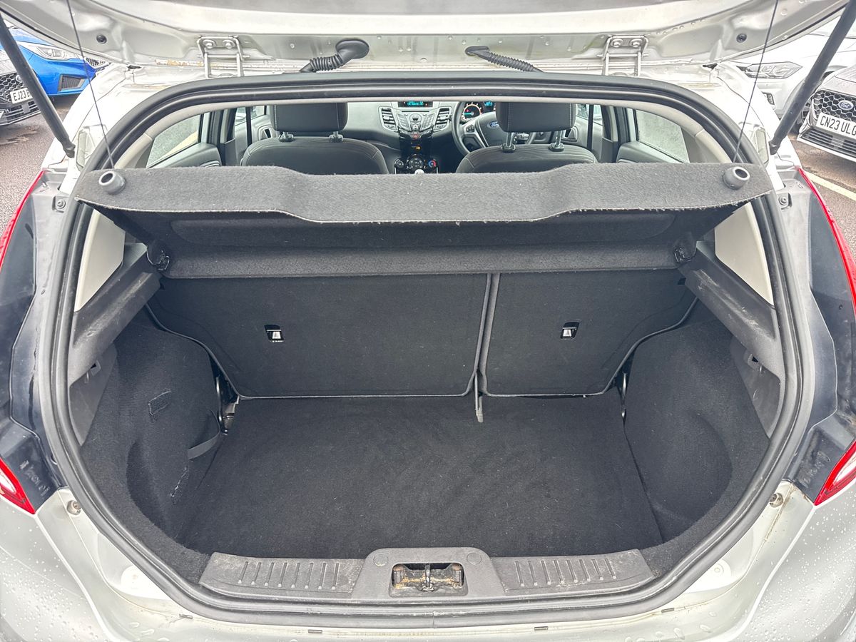 Used Ford Fiesta 2014 for sale - 77592142: Photo 25