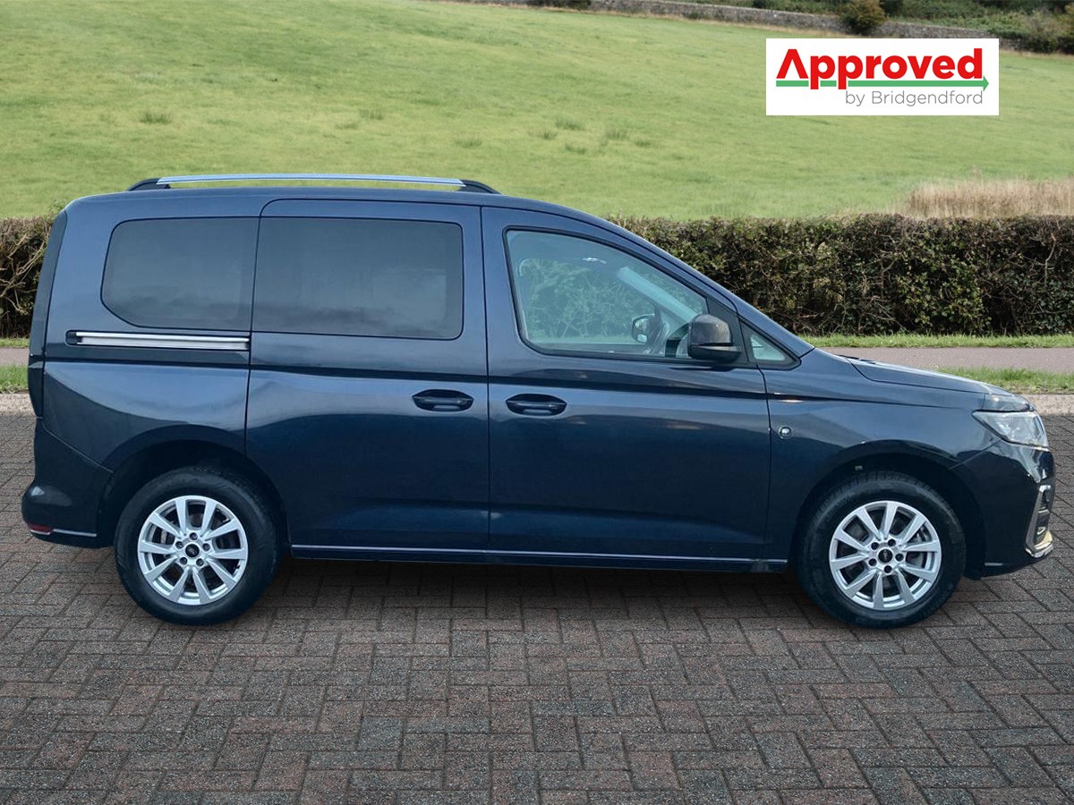 Used Ford Tourneo Connect 2022 for sale - 77256398: Photo 2