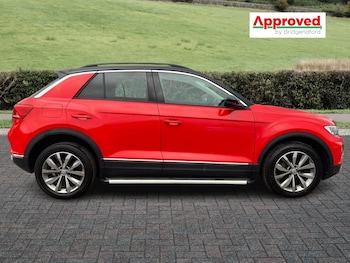 Used Volkswagen T-Roc 2018 for sale - 77552430: Photo