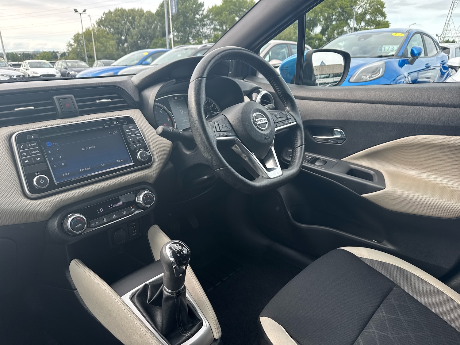 Used Nissan Micra 2017 for sale - 76074601: Photo 2