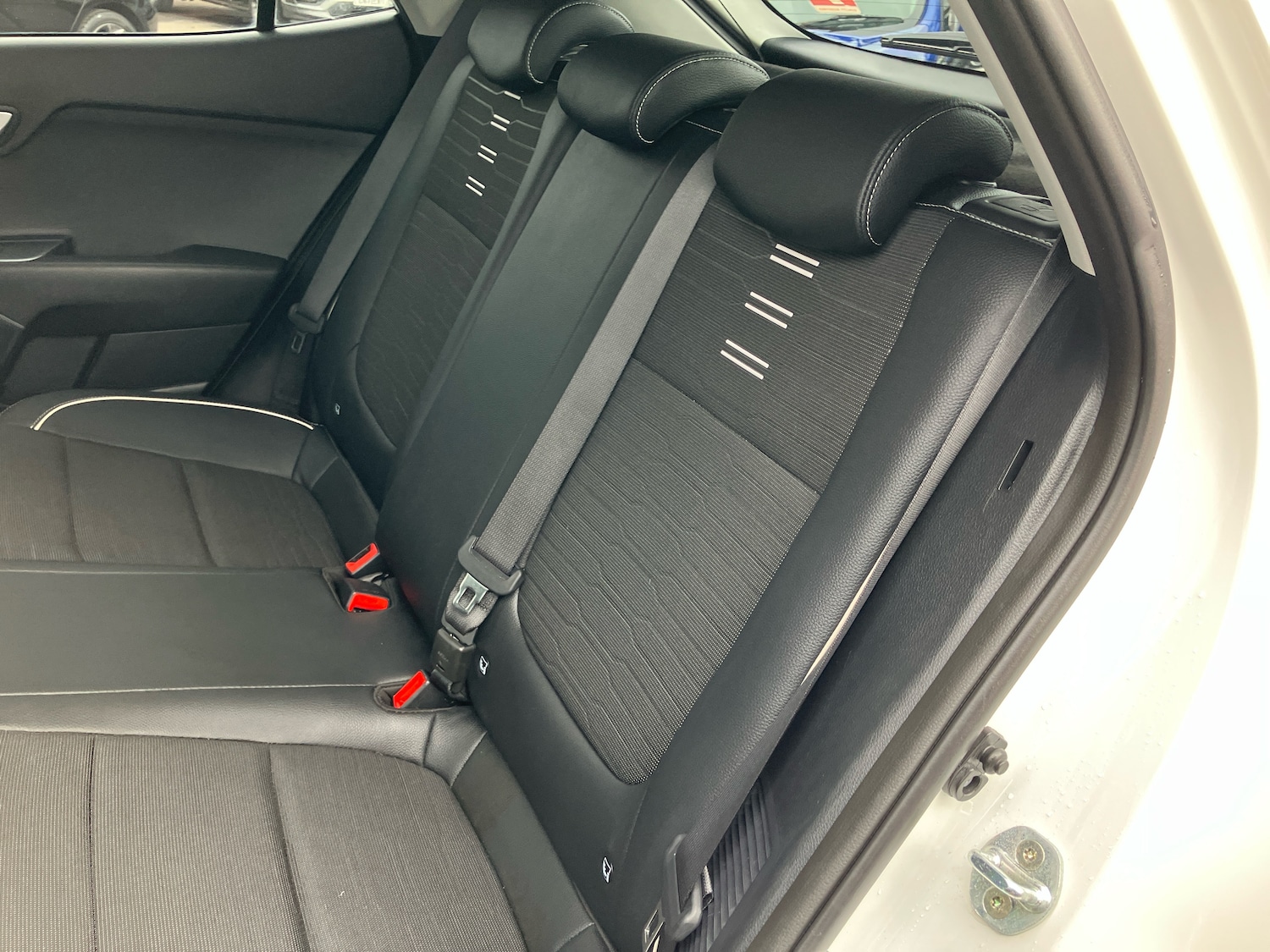 Used Kia Stonic 2021 for sale - 75967055: Photo 10