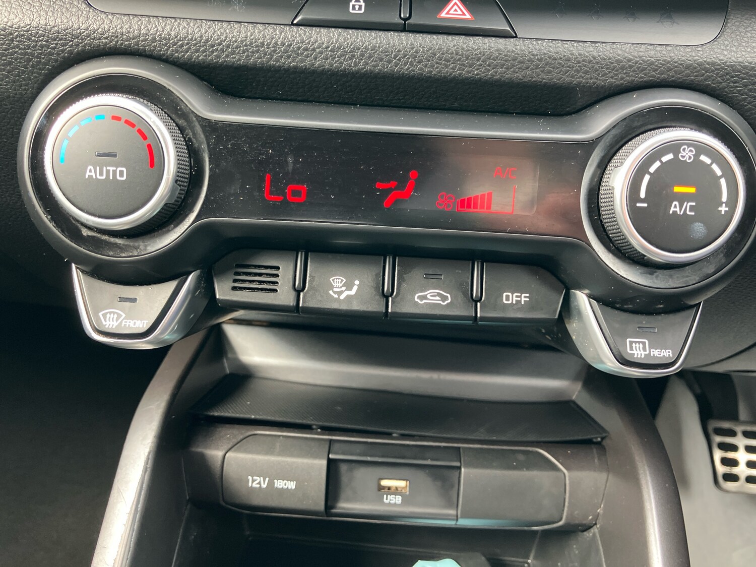 Used Kia Stonic 2021 for sale - 75967055: Photo 20