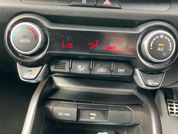 Used Kia Stonic 2021 for sale - 75967055: Photo 20