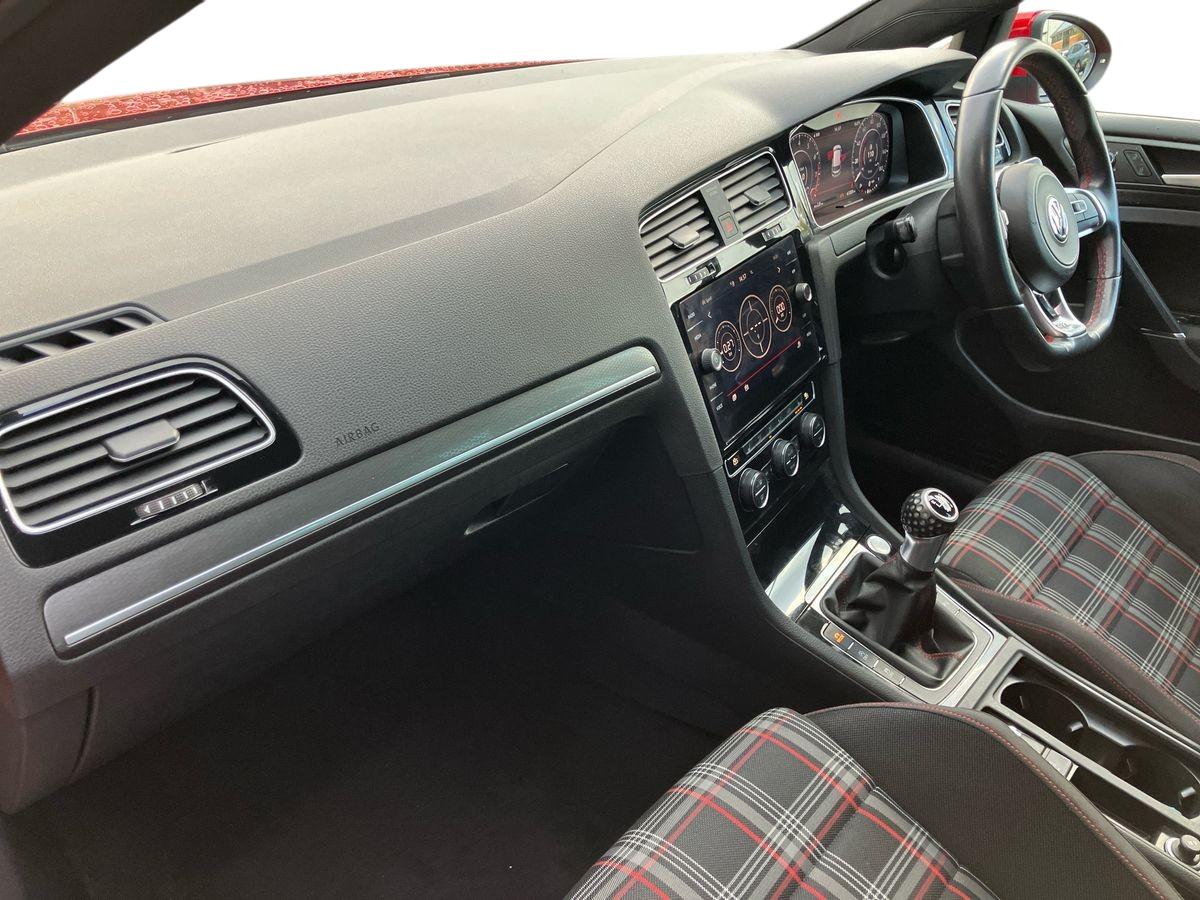 Used Volkswagen Golf 2019 for sale - 76427994: Photo 22