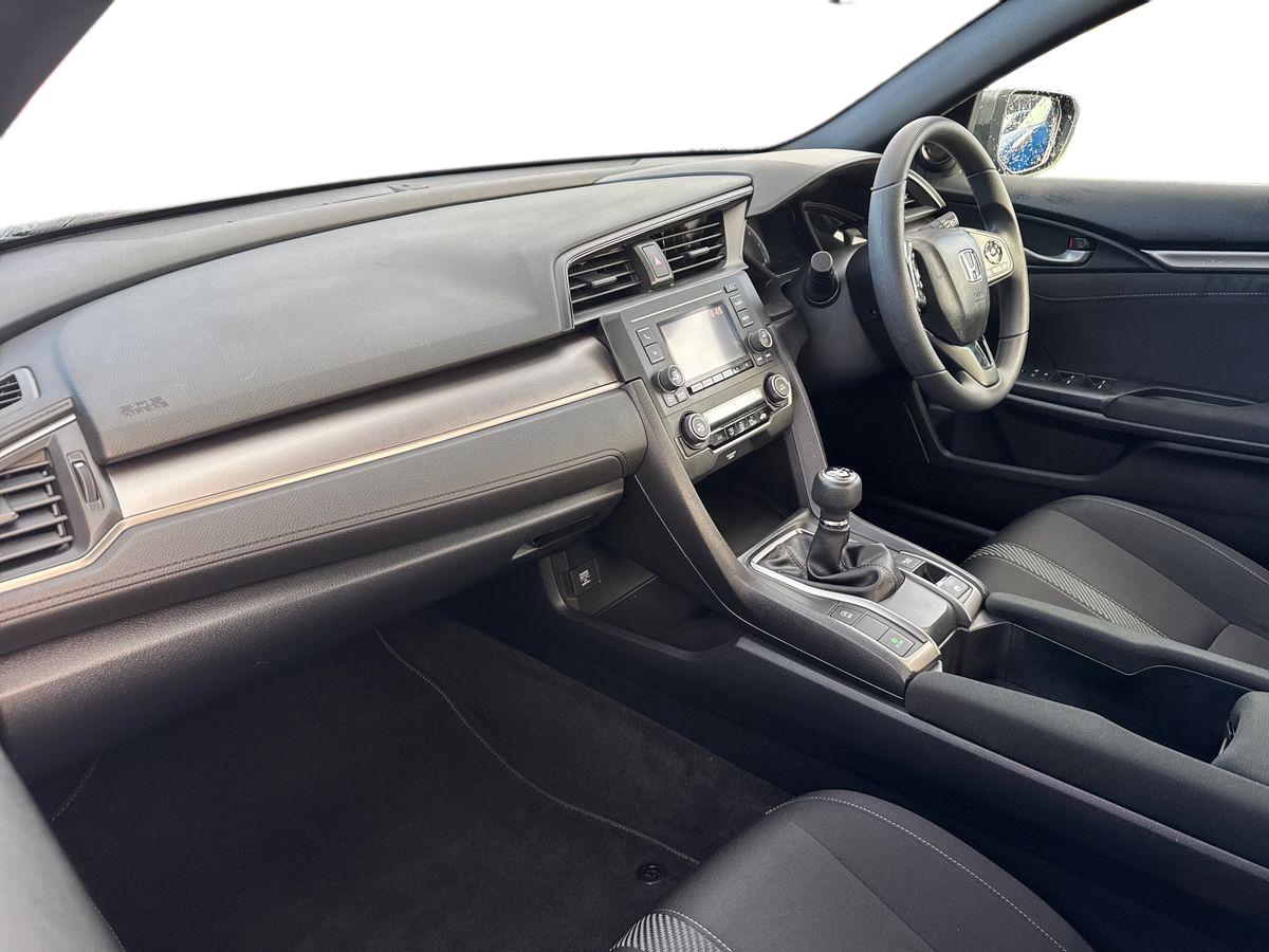 Used Honda Civic 2019 for sale - 76372975: Photo 22