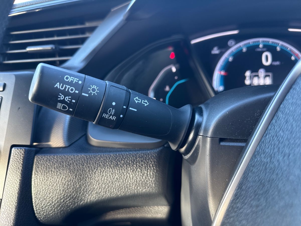 Used Honda Civic 2019 for sale - 76372975: Photo 31