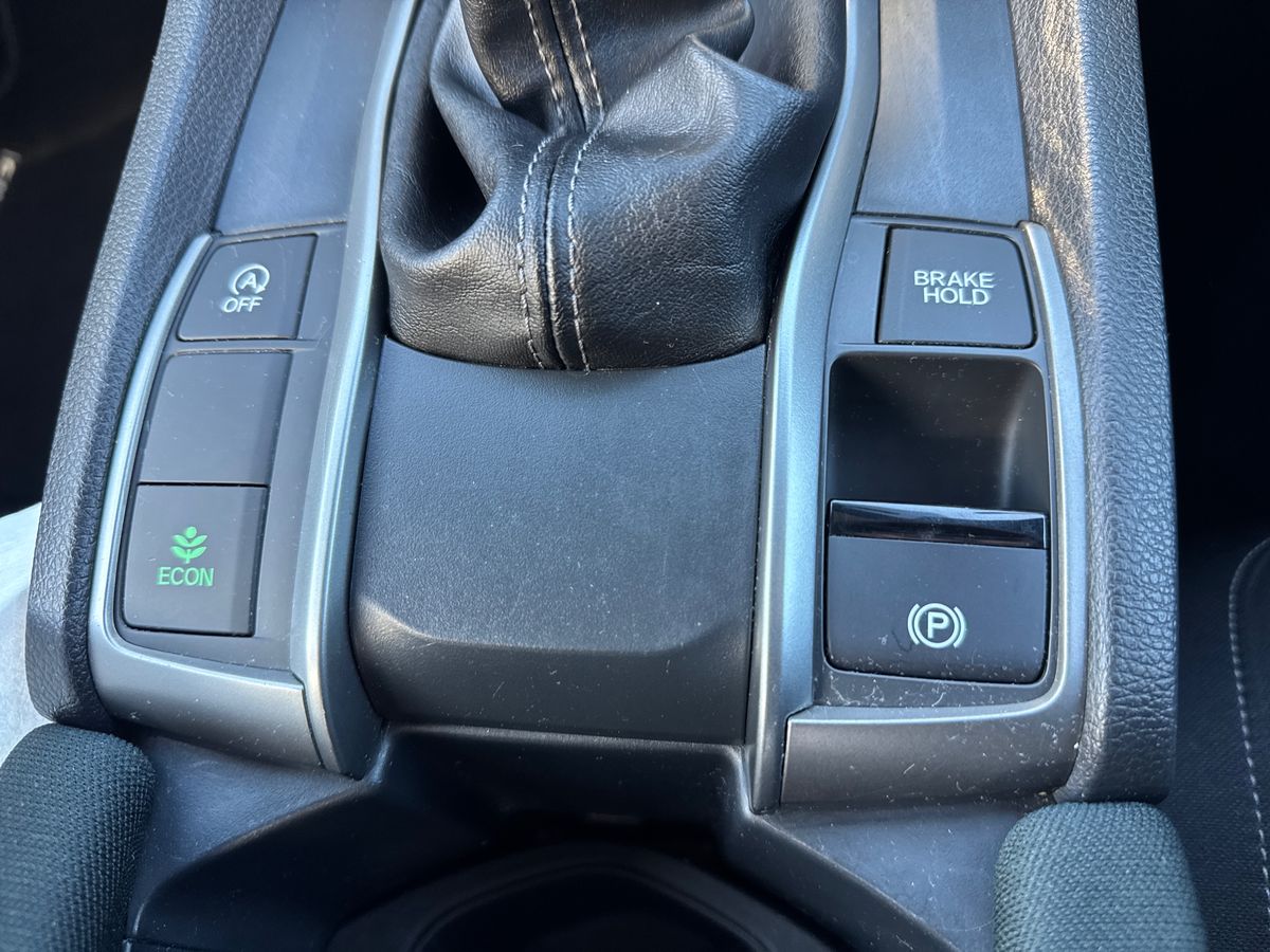 Used Honda Civic 2019 for sale - 76372975: Photo 32
