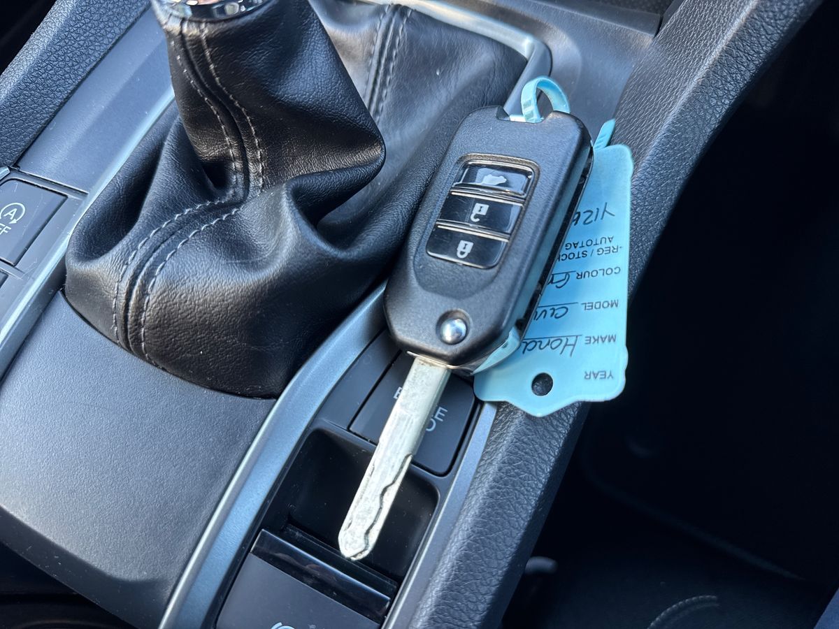 Used Honda Civic 2019 for sale - 76372975: Photo 35
