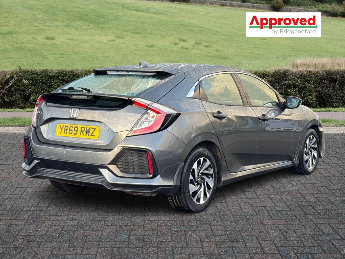 Used Honda Civic 2019 for sale - 76372975: Photo 4