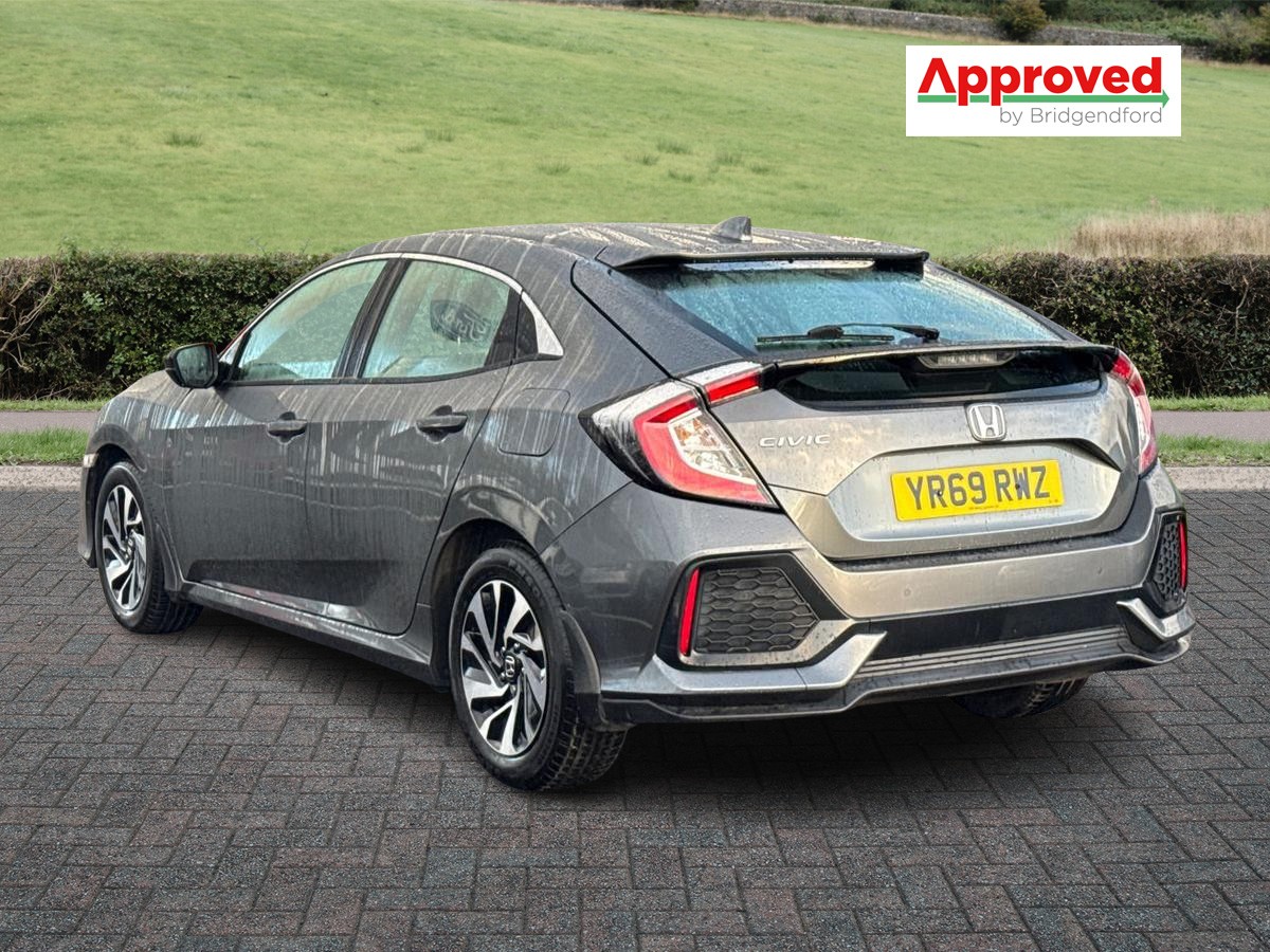 Used Honda Civic 2019 for sale - 76372975: Photo 7