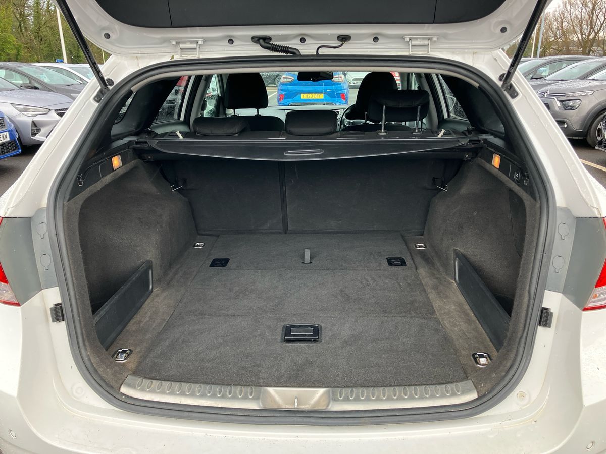 Used Hyundai i40 2012 for sale - 77678775: Photo 25