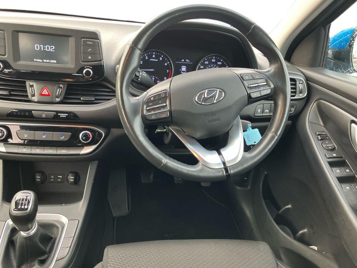 Used Hyundai i30 2018 for sale - 76966656: Photo 17