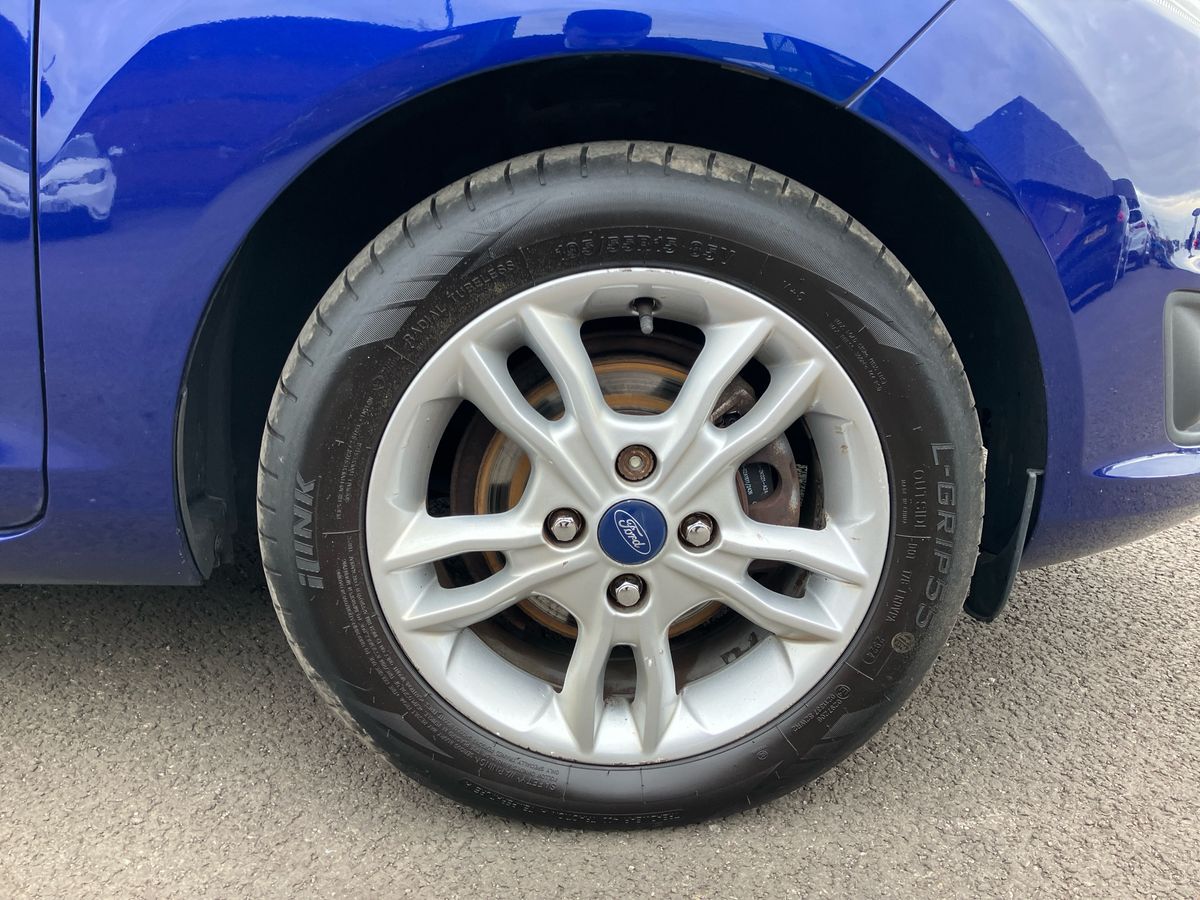 Used Ford Fiesta 2015 for sale - 76311829: Photo 13