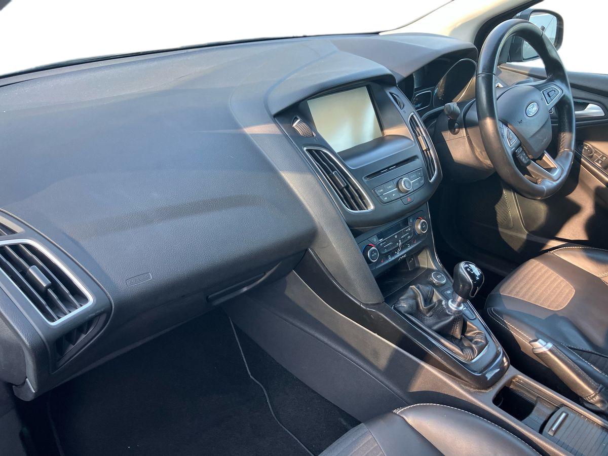 Used Ford Focus 2015 for sale - 77942087: Photo 22
