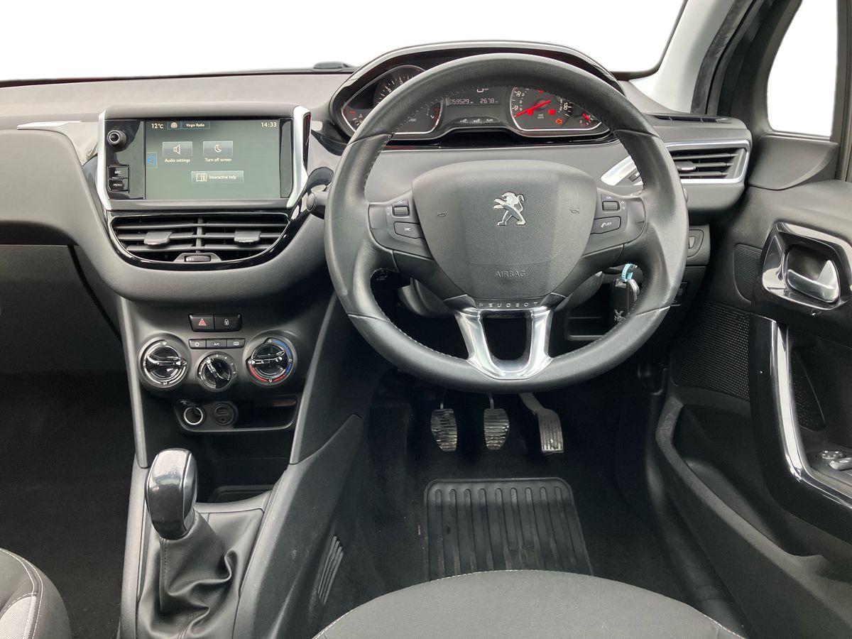Used Peugeot 208 2014 for sale - 77897141: Photo 17