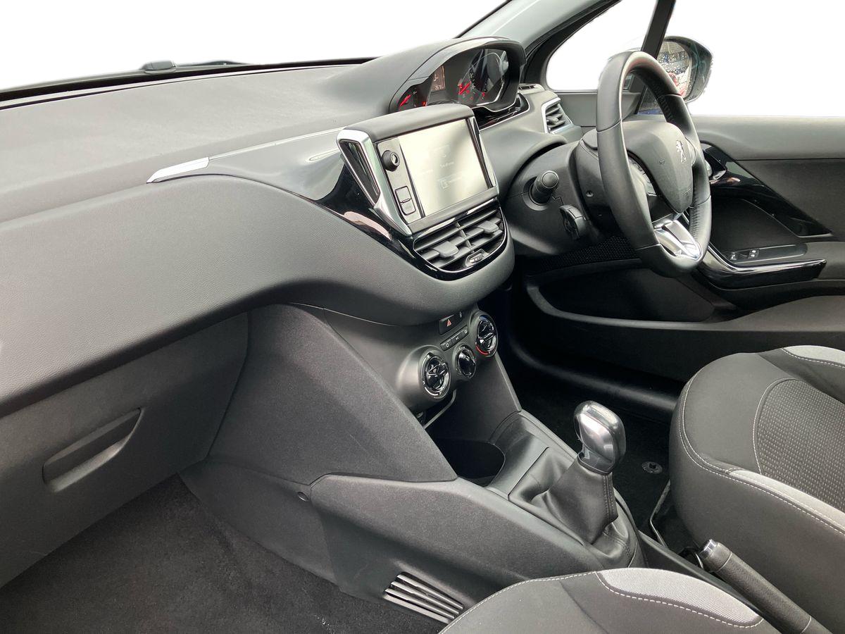 Used Peugeot 208 2014 for sale - 77897141: Photo 22