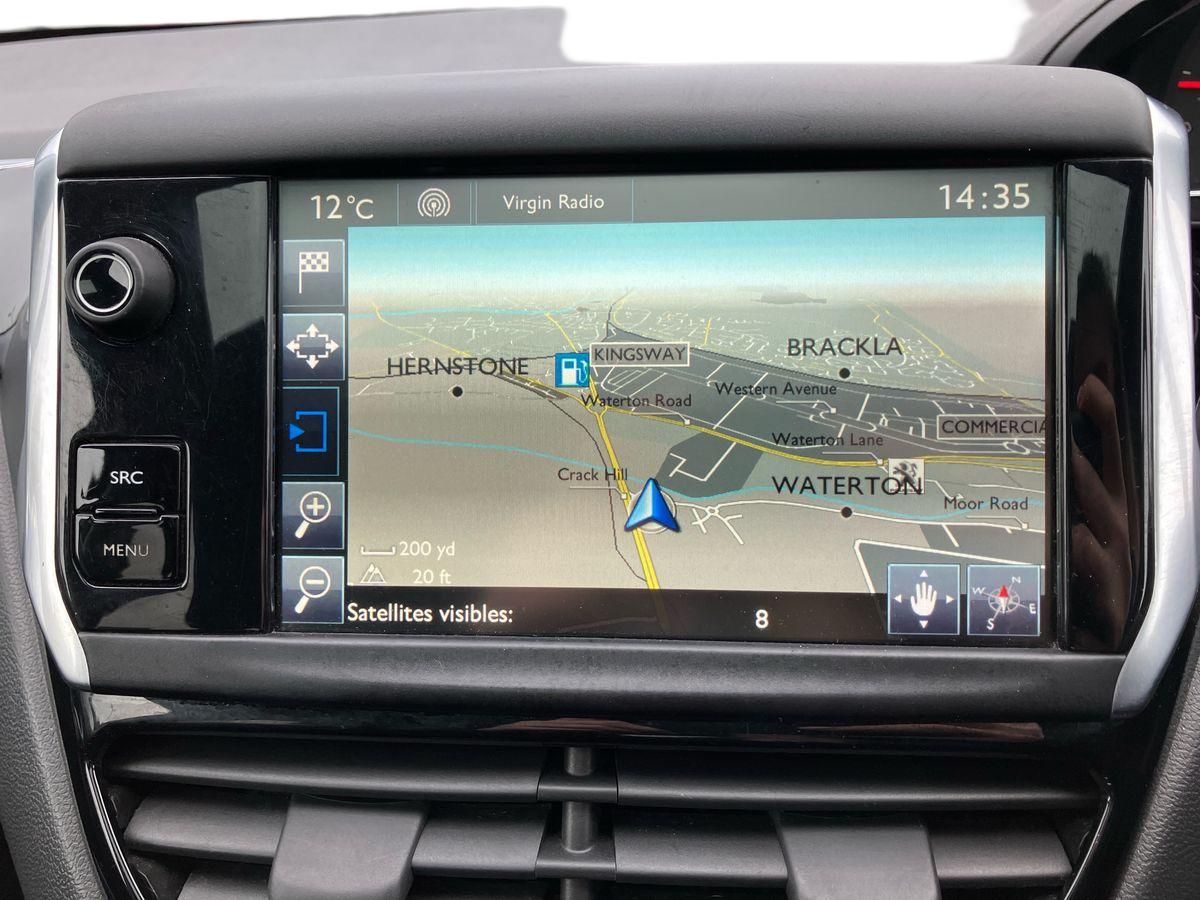 Used Peugeot 208 2014 for sale - 77897141: Photo 27