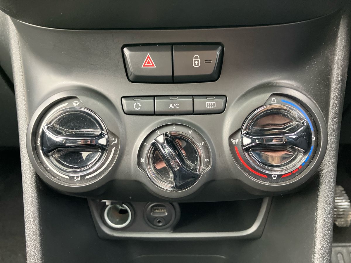 Used Peugeot 208 2014 for sale - 77897141: Photo 31