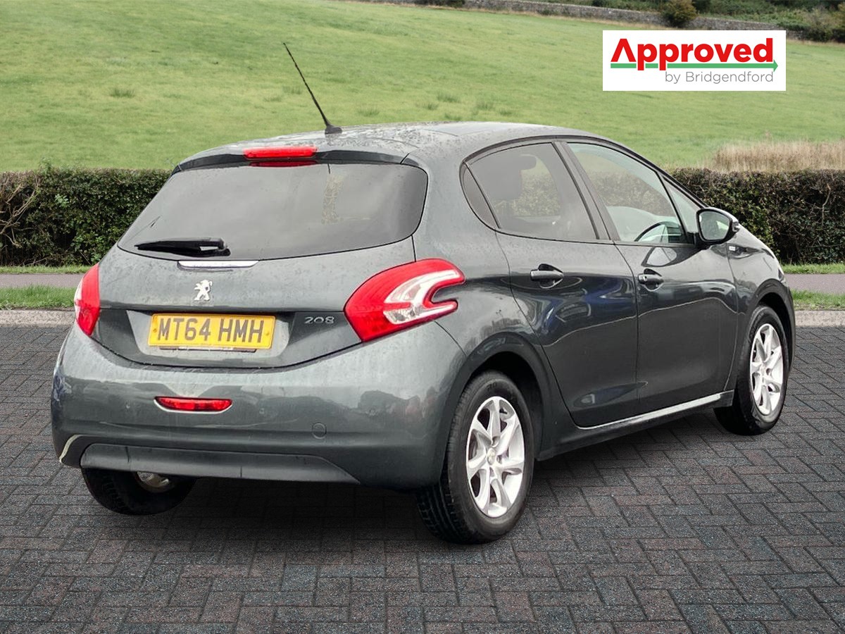 Used Peugeot 208 2014 for sale - 77897141: Photo 4