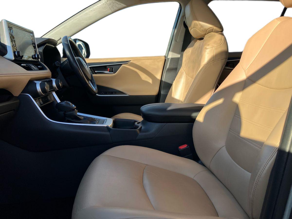 Used Toyota RAV4 2019 for sale - 76580137: Photo 23