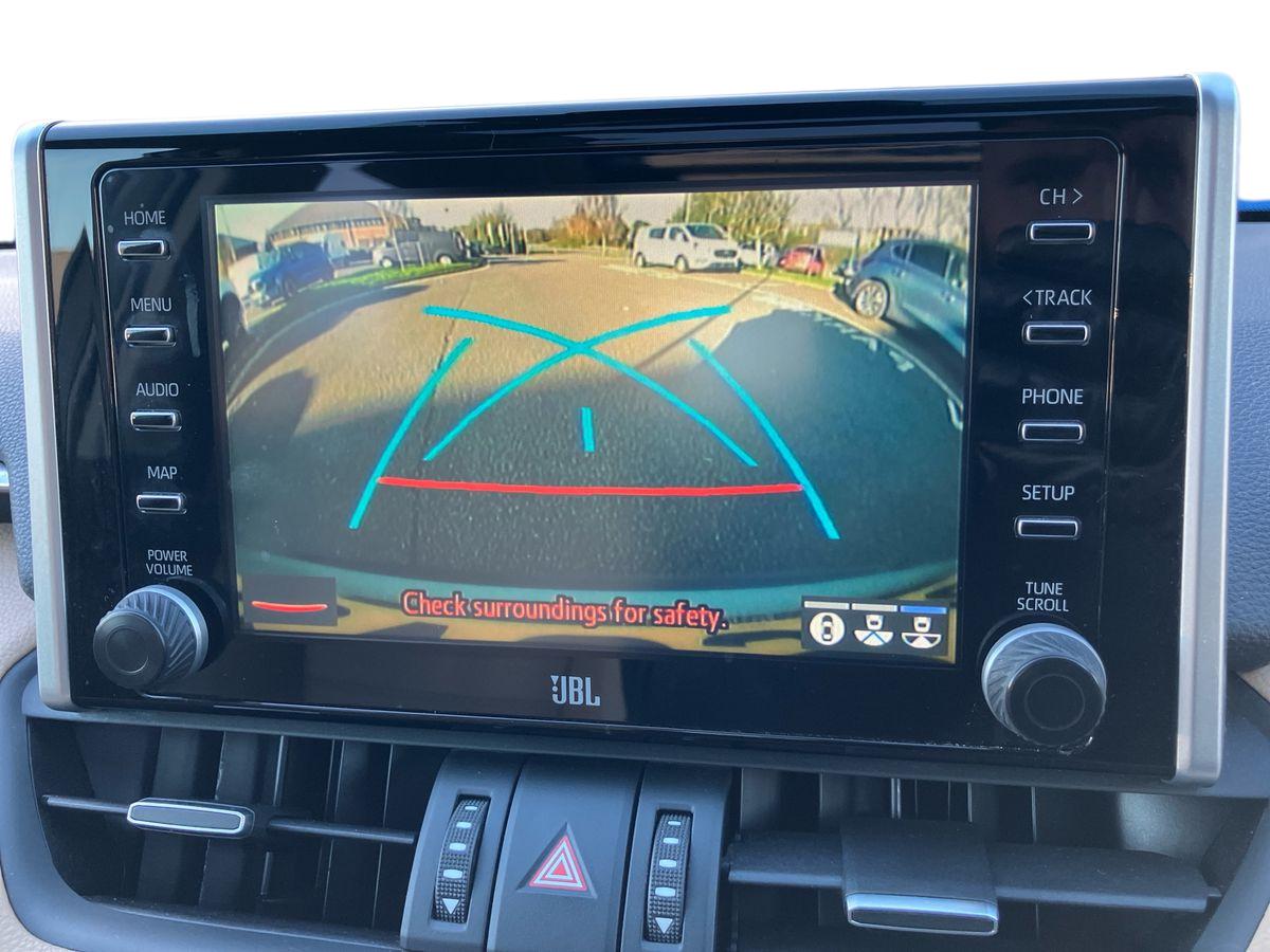 Used Toyota RAV4 2019 for sale - 76580137: Photo 26