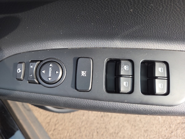 Used Kia Stonic 2022 for sale - 75469580: Photo 20