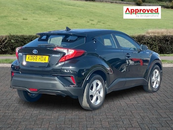 Used Toyota C-HR 2019 for sale - 78123213: Photo