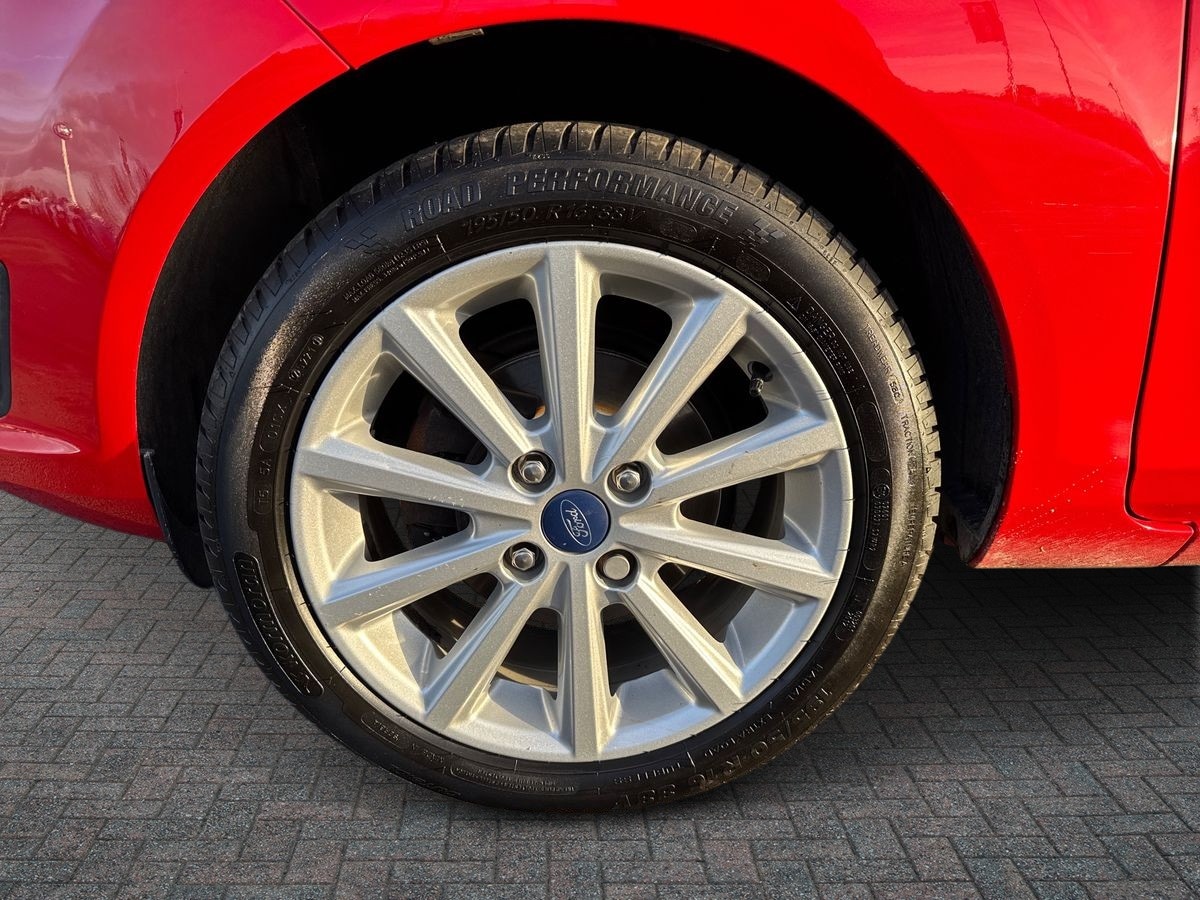 Used Ford Fiesta 2015 for sale - 76999418: Photo 13