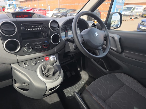 Used Peugeot Partner Tepee 2018 for sale - 76116892: Photo 13