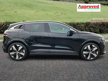 Used Renault Megane E Tech 2023 for sale - 77461809: Photo