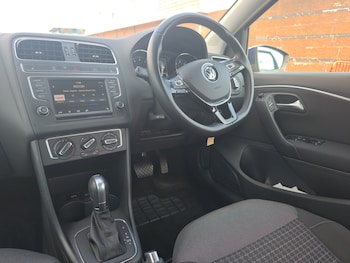Used Volkswagen Polo 2016 for sale - 75664905: Photo