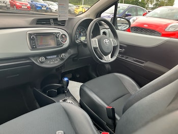 Used Toyota Yaris 2013 for sale - 75625301: Photo