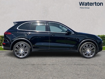 Used Porsche Cayenne 2015 for sale - 79337918: Photo