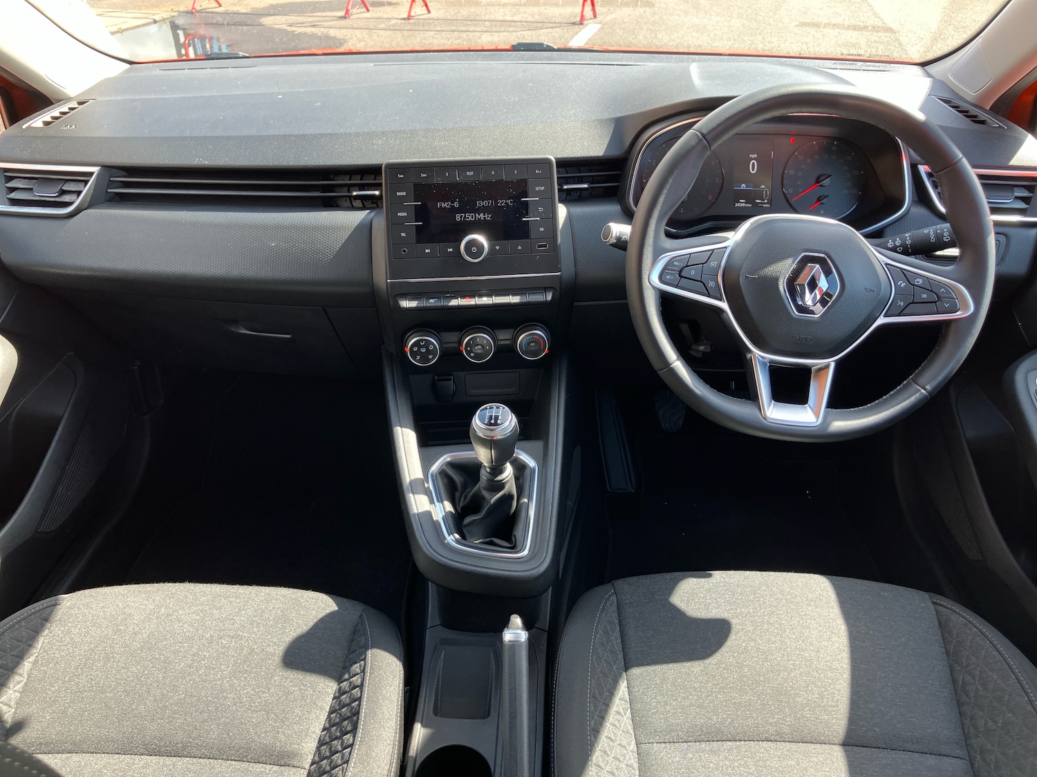 Used Renault Clio 2020 for sale - 77165542: Photo 6