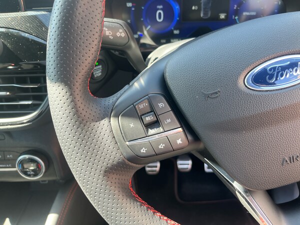 Used Ford Kuga 2022 for sale - 75472198: Photo 17